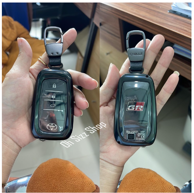 K08-เคสโลหะรีโมทรถยนต์ Toyota Fortuner GR Sport ใหม่ แบบ 2 ชั้น รุ่นถอดกุญแจในรีโมทเพื่อเข้าเกียร์ว่าง (Double-Layer Metal A