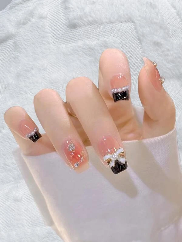 24 ชิ้น เล็บปลอม ยาว สี่เหลี่ยม ตกแต่ง โบว์ & ตะไบเล็บ 1 ชิ้น & 1 แผ่น เทป c-26