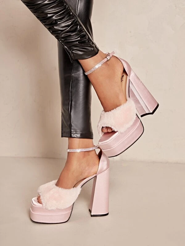 รองเท้าแตะ พลอยเทียม & ตกแต่ง ขนปุยนุ่ม แพลตฟอร์ม ส้นหนา มีสายพันข้อเท้า l-24