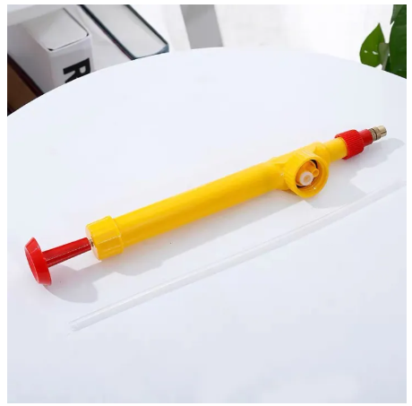 D93-กระบอกฉีดน้ำ หัวทองเหลือง แรงดัน(ส่งแบบคละสี)ใช้รถน้ำต้นไม้ได้ สามารถใส่กับขวดน้ำอัดลมได้