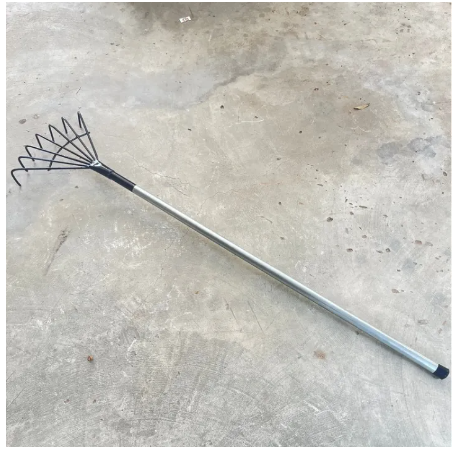 D19-คราด คราดลากขี้หญ้า คราดหัวเหล็ก คราดมือเสือ คราดพรวนดิน คราดเศษใบไม้แห้ง