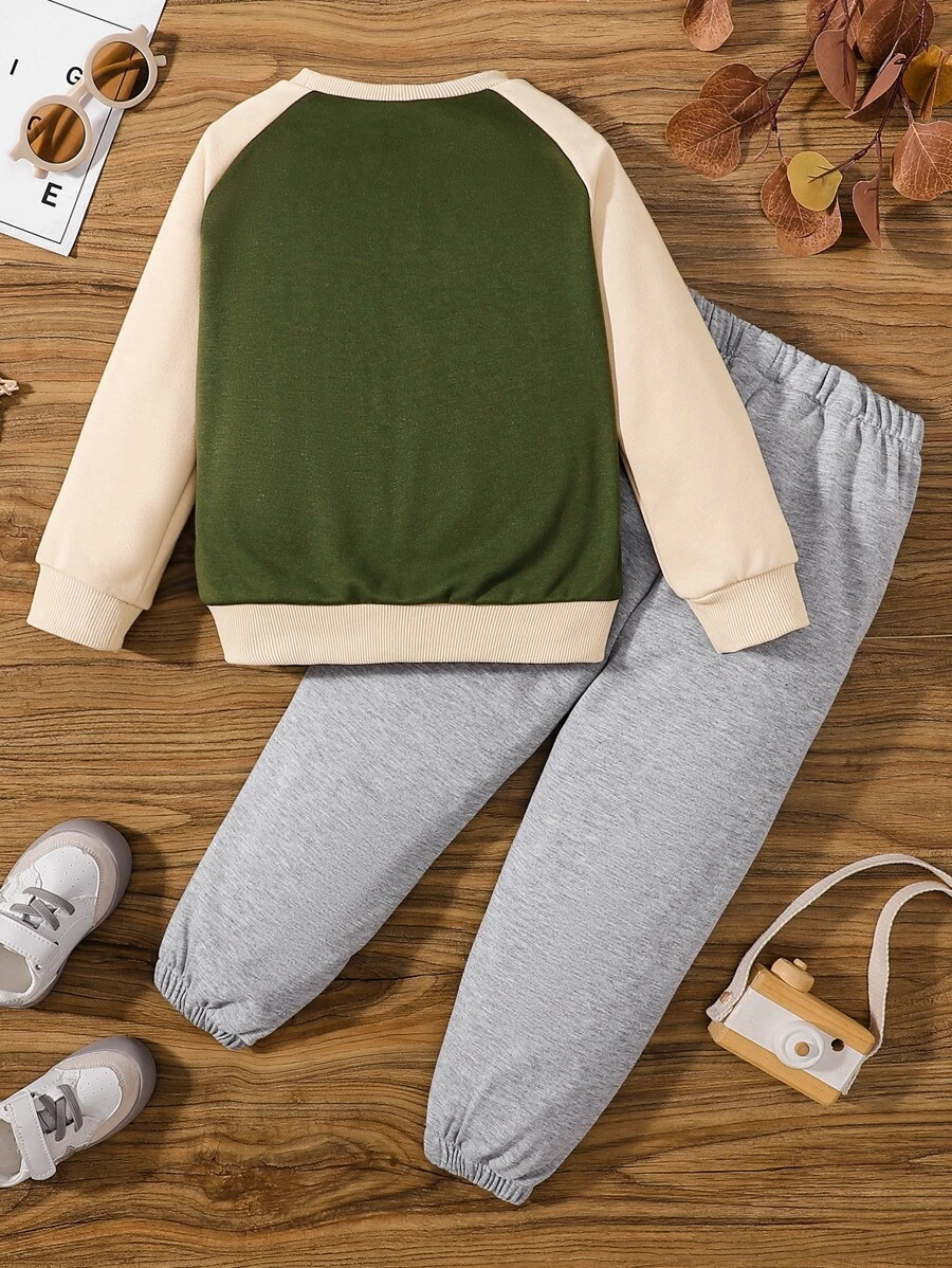 เสื้อสวมหัว เด็กเล็กผู้ชาย ลายตัวอักษร แขนแรกแลน และ กางเกงวอร์ม เย็บตะเข็บ b-26