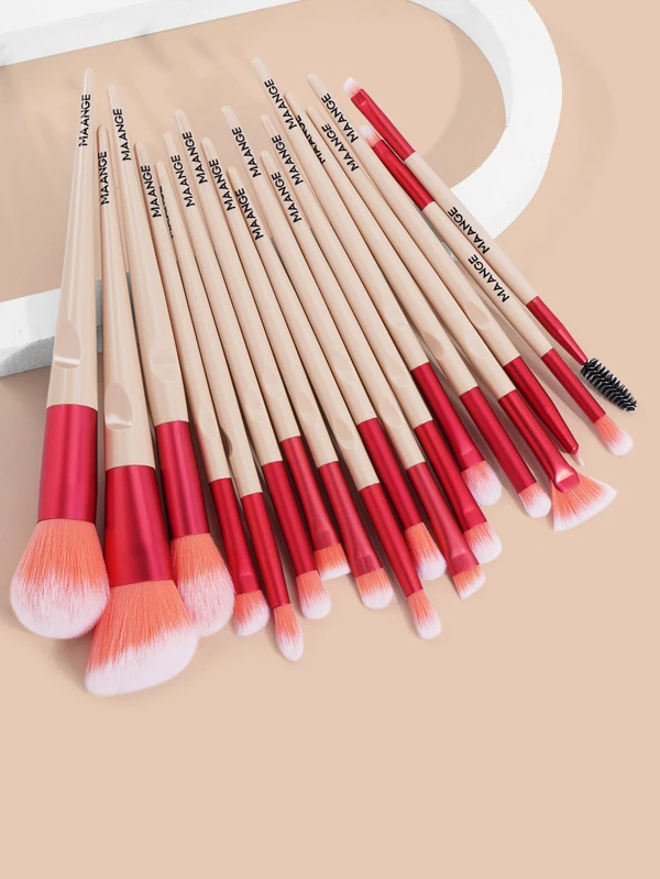 ชุดแปรงแต่งหน้า 18 ชิ้น e-62