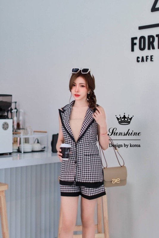 setสูทแสนสวย ชุดนี้เรียบแต่หรู  ส-73