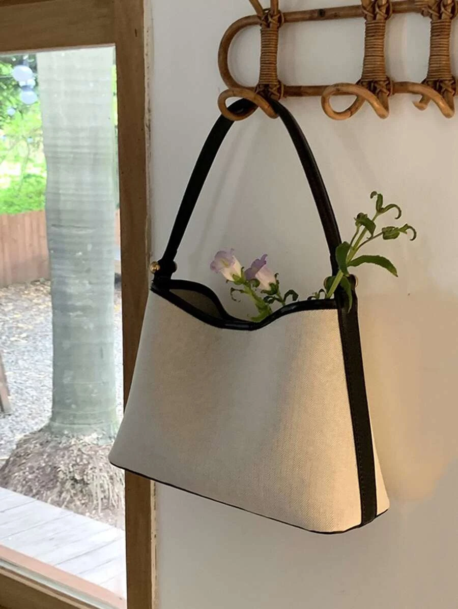 กระเป๋าสะพายไหล่ เย็บสีตัด v20