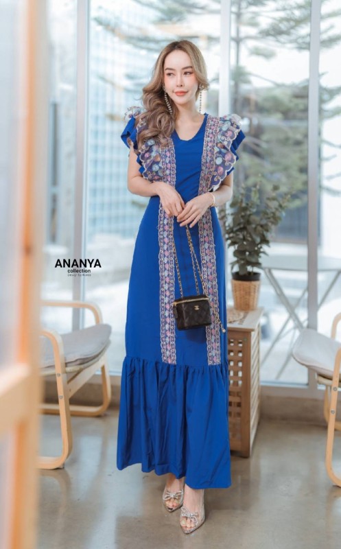 เดรสยาว งานปักลูกไม้ 050