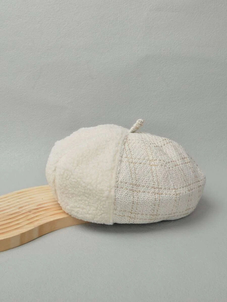 หมวกเบเร่ต์ ลายแพลต แต่งขน  j-15