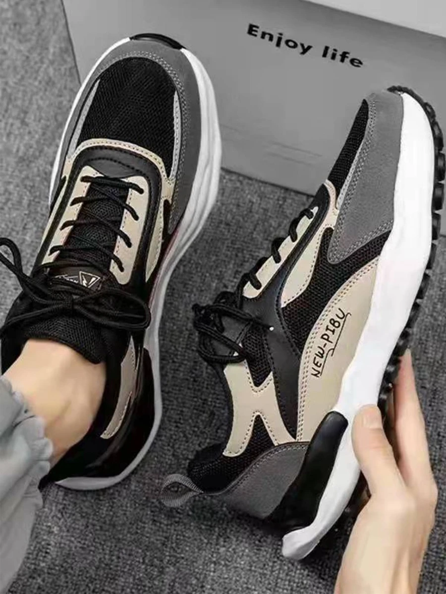 ผู้ชาย รองเท้าวิ่ง ลายบล็อกสี ภาพกราฟิกตัวอักษร m-43 z.39-45