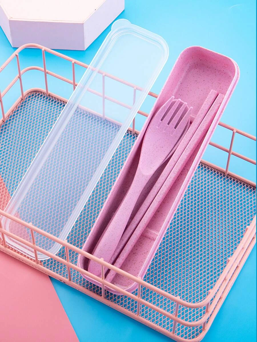 เซต อุปกรณ์ทานอาหาร 3 ชิ้น พลาสติก และ กล่อง 1 ชิ้น hh-46