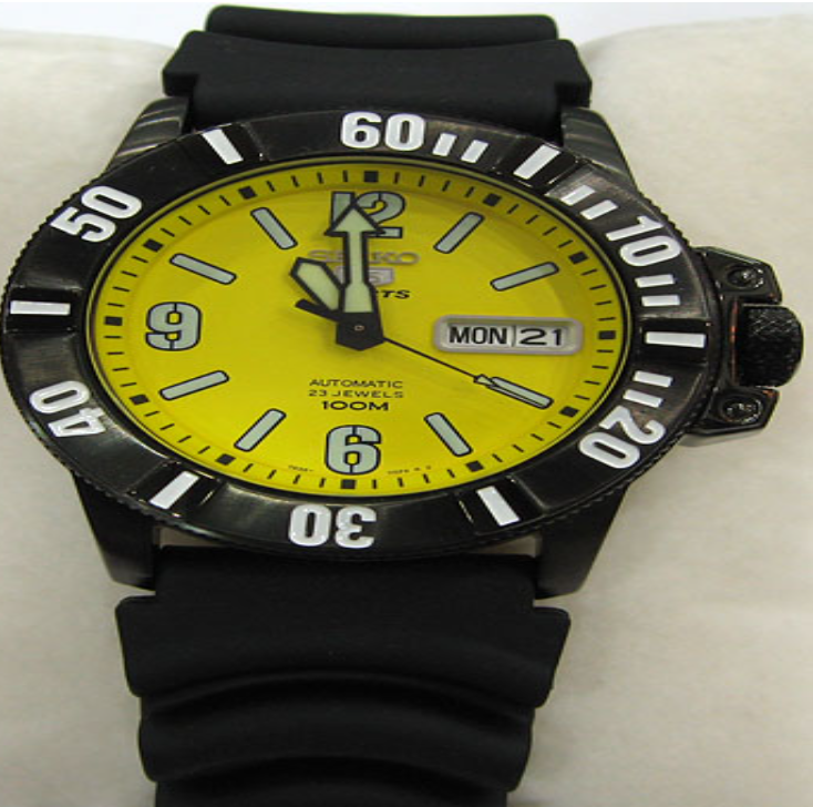 S06-seiko 5 ออโต้รุ่นใหม่ เครื่อง 7s36 ขอบหมุนได้ เป็นรุ่นที่ดูสปอร์ทอีกรุ่น